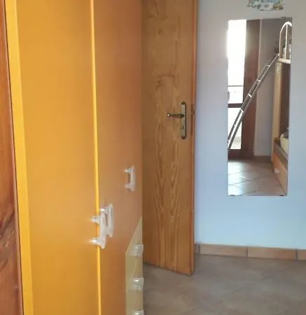 Via Pitagora Apartman *